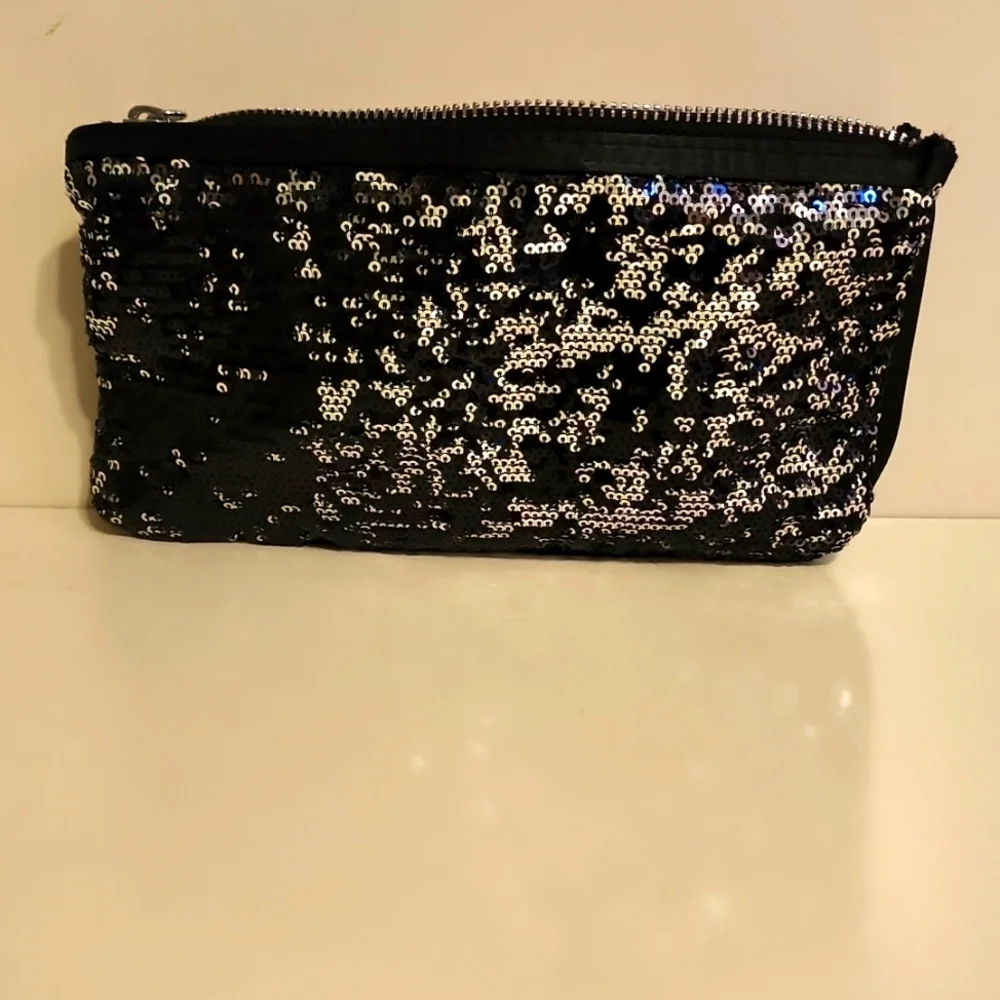 Victoria's Secret Sparkley Makeup Bag Cosmetic Bag with FREE Ring - Picture 4 of 8